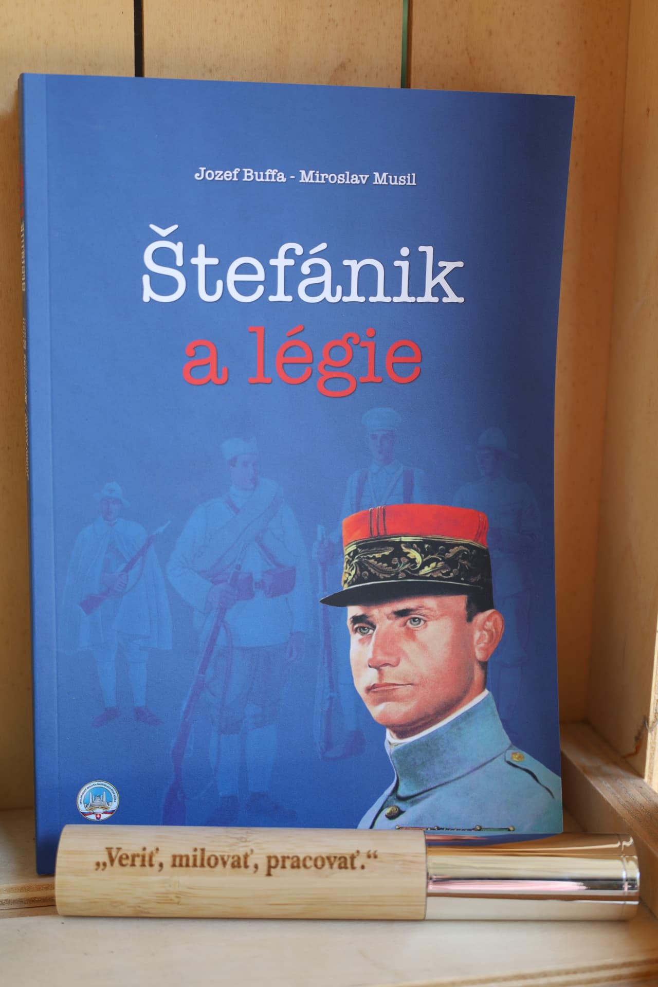 Kniha Štefánik a légie